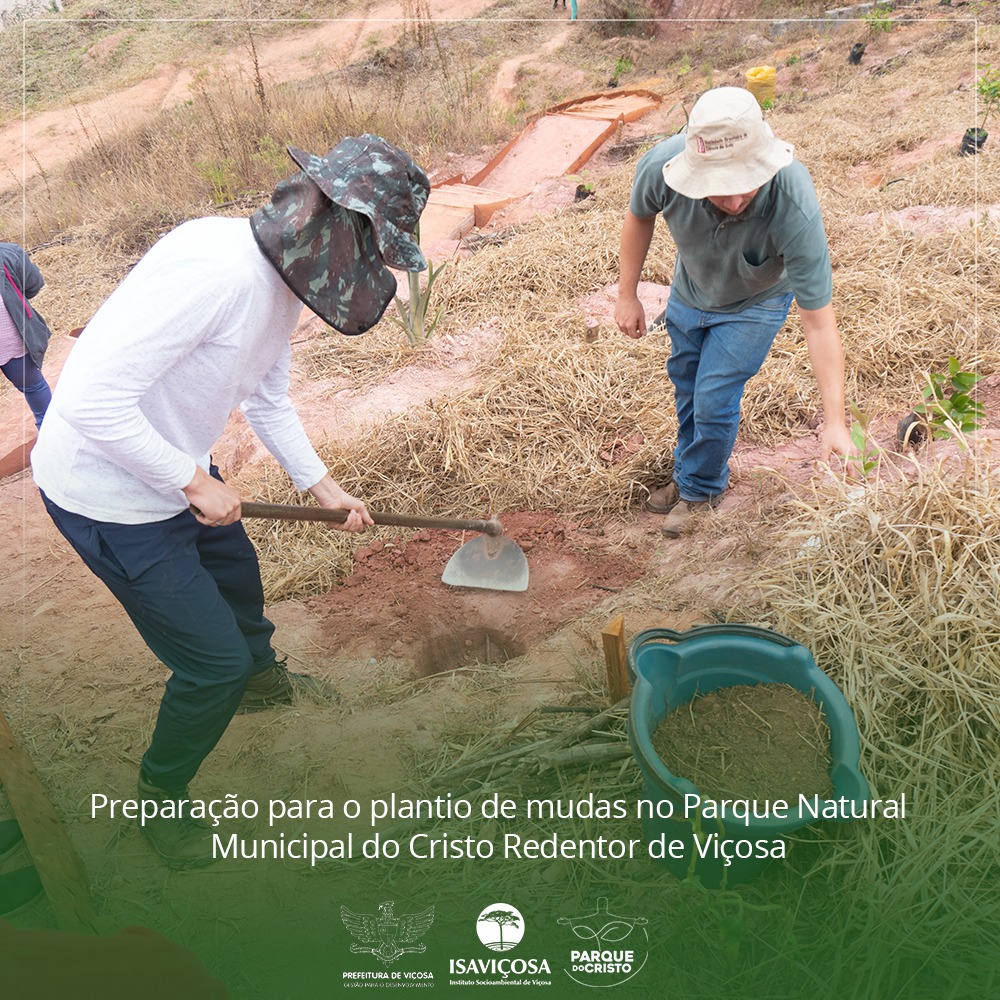 Na quarta-feira (05) foi realizada uma visita técnica ao Parque Natural Municipal do Cristo Redentor (PNMCR) de Viçosa, com enfoque nas ações de reflorestamento da área. O PNMCR foi apresentado à equipe de Educação Ambiental, responsável pelas estratégias pedagógicas em conjunto com a comunidade, e a equipe de Recuperação Ambiental, desenvolvedora das estratégias para reflorestamento da área, a fim de discutir o andamento das atividades. Dentre os tópicos conversados, foi destacado o plantio de árvores nativas, na fase de criação dos berços. Em reunião, conversaram a respeito do auxílio das árvores do parque na recuperação de cursos d'águas, assim como a utilização de caixas de plantios de água e a criação de uma composteira na área interna. Além disso, foi realizada uma análise de como era o PNMCR e como está agora. Segundo os funcionários , a visita foi essencial para visualizar o trabalho realizado com o fim de tornar a estrutura viável para participação popular e preservação natural.