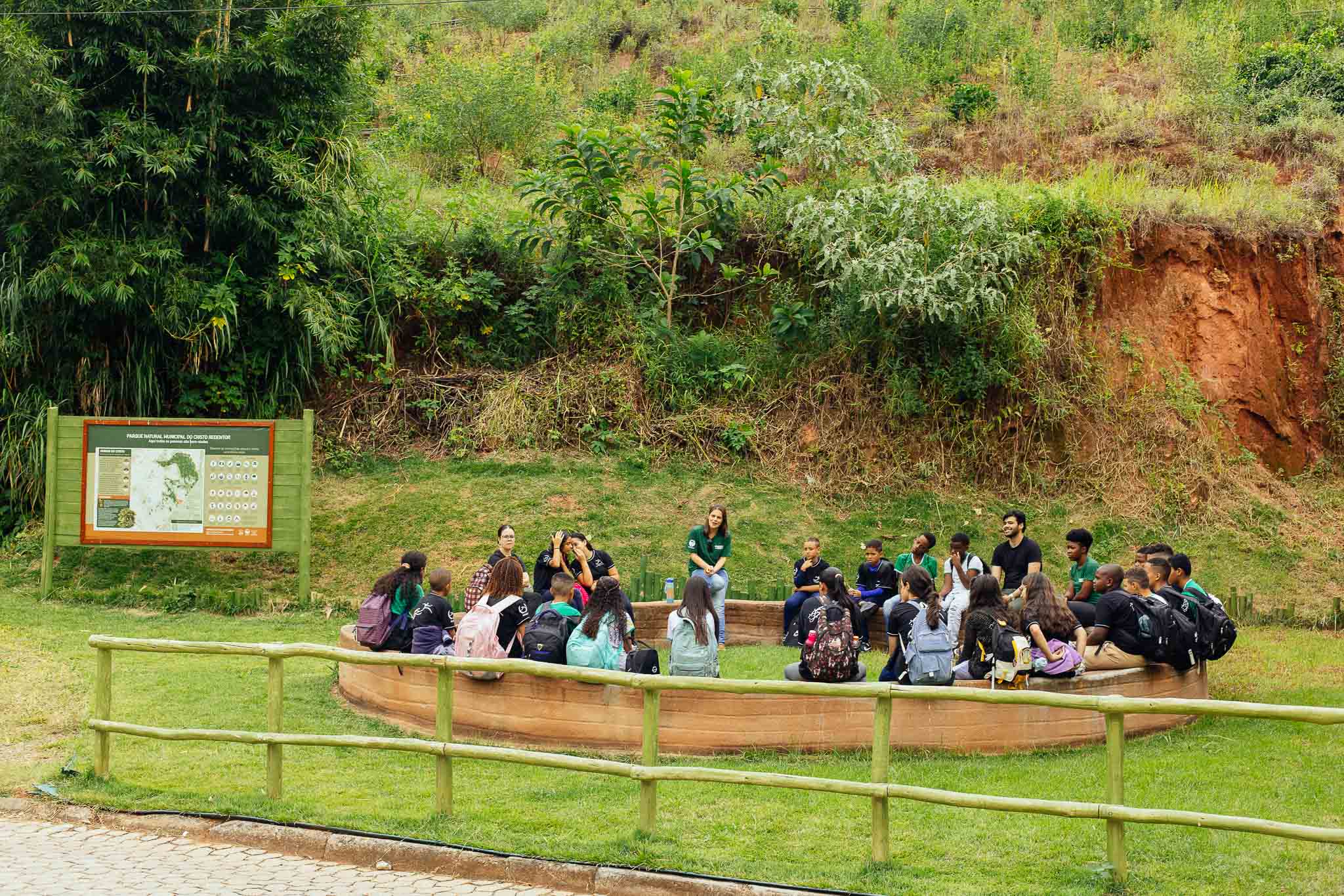 Visita da Escola Estadual Santa Rita de Cássia