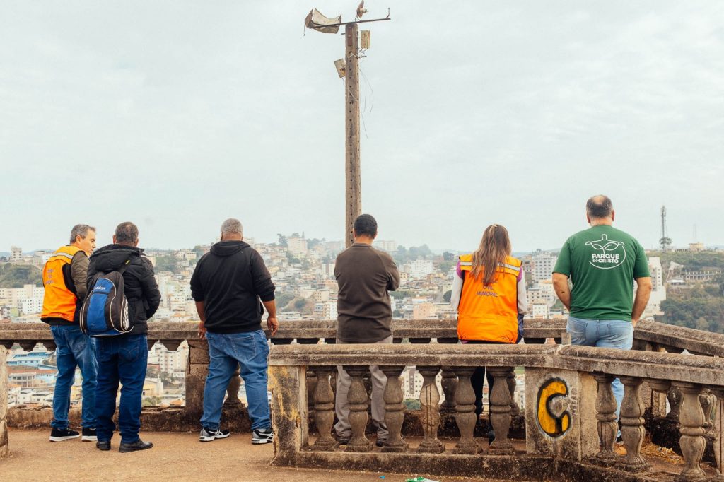 Estátua do Cristo Redentor de Viçosa permanece interditada pela Defesa Civil