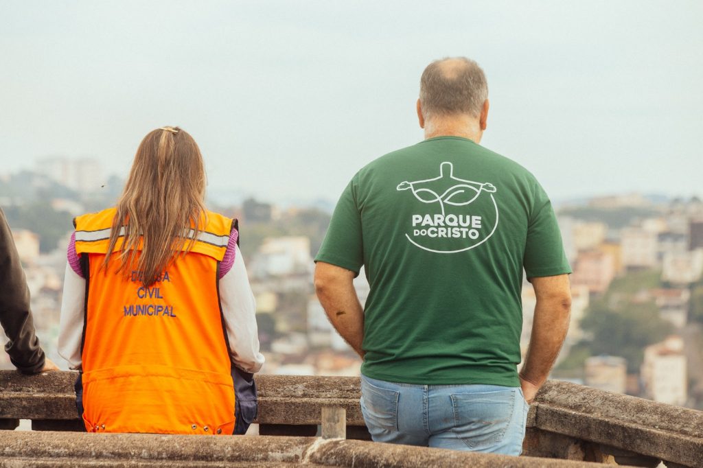 Estátua do Cristo Redentor de Viçosa permanece interditada pela Defesa Civil
