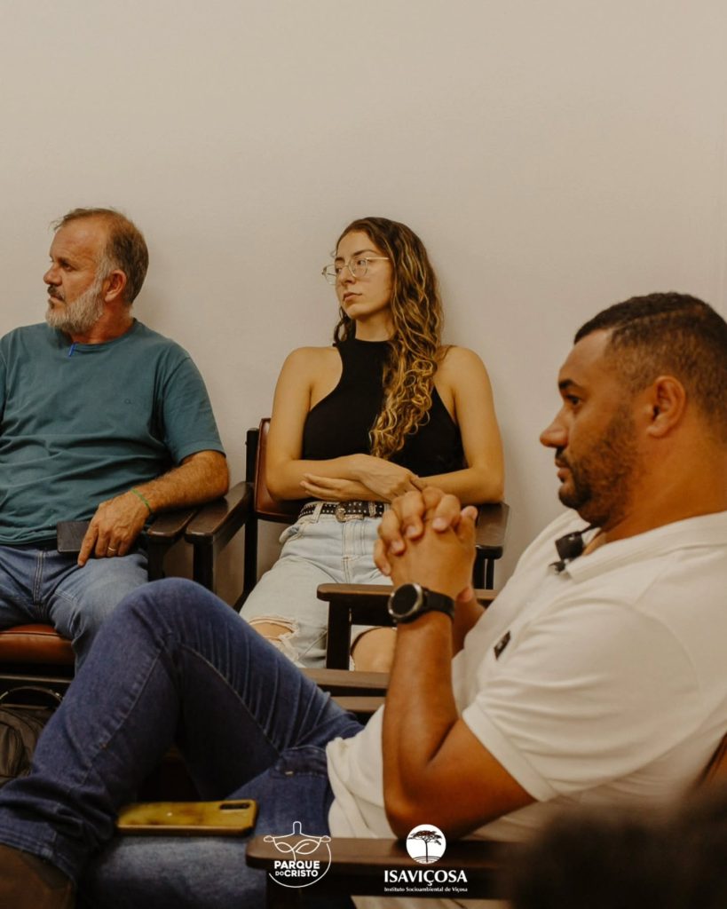 ISAVIÇOSA apresenta ao CODEMA proposta de continuidade dos trabalhos no Parque do Cristo