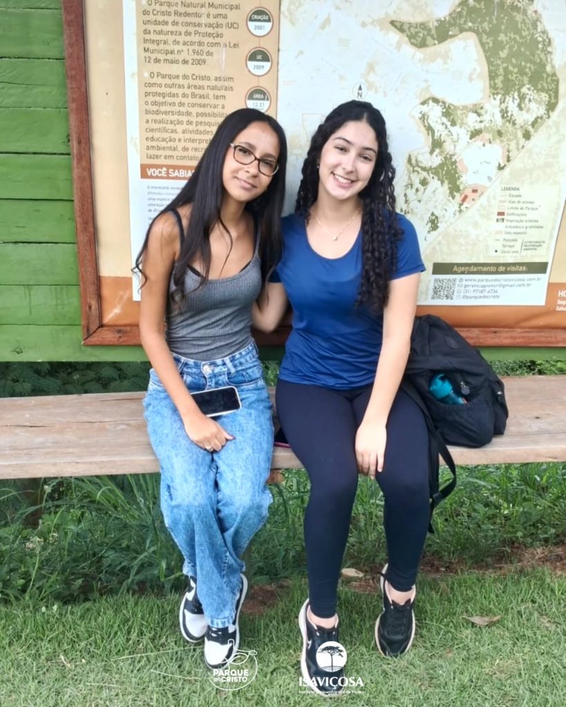 Parque do Cristo recebe plantio de 200 mudas nativas com apoio do Sicoob União dos Vales e do Interact Club