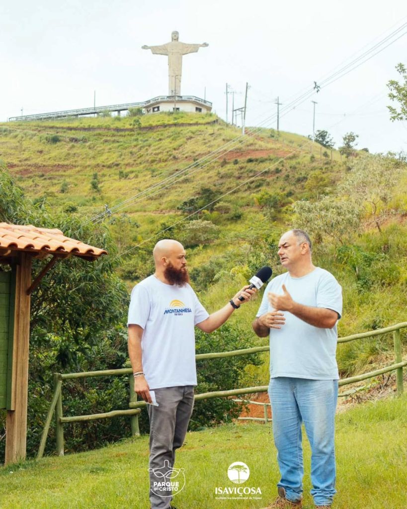 Rádio Montanhesa e Primeiro a Saber entrevistam equipe do Parque do Cristo